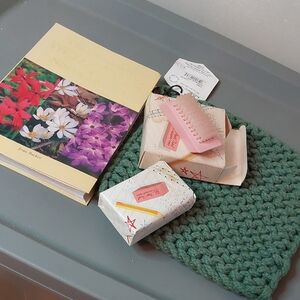 Lot Wildflowerd Book Vintage Avon Nail Brush Soap Danica Heirloom Knit Potholder